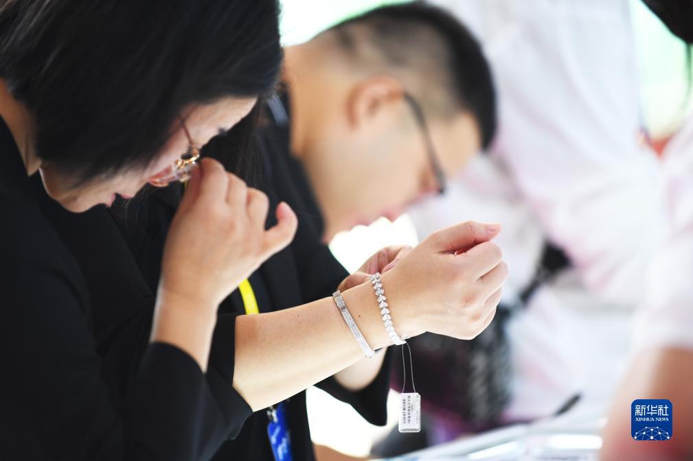 漫盈娱乐